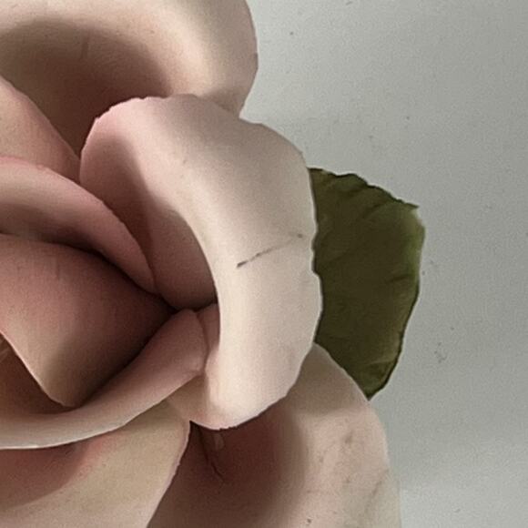 Unmarked Porcelain Pink Rose Flower Handmade Handpainted 1.5" POOR Forever Gift - Picture 9 of 10